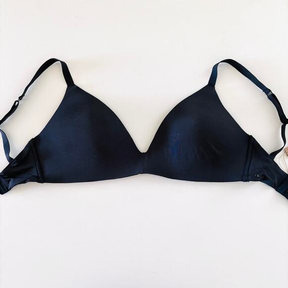 NWT Skims Wireless Form Lightly Lined Bra - Picture 1 of 3